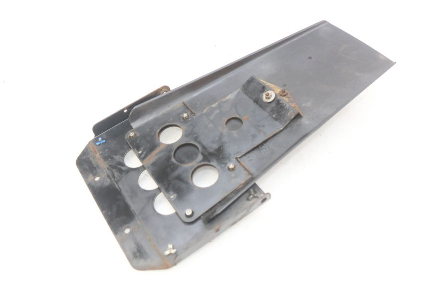 photo de GUARDABARROS TRASERO YAMAHA FJR ABS 1300 (2006 - 2012) - Detalle de la pieza