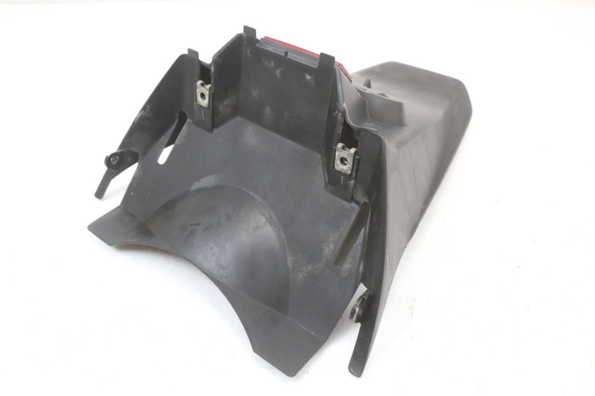 photo de ALETA TRASERA HONDA FJS SILVER WING SILVERWING 400 (2005 - 2008) - Primer plano técnico