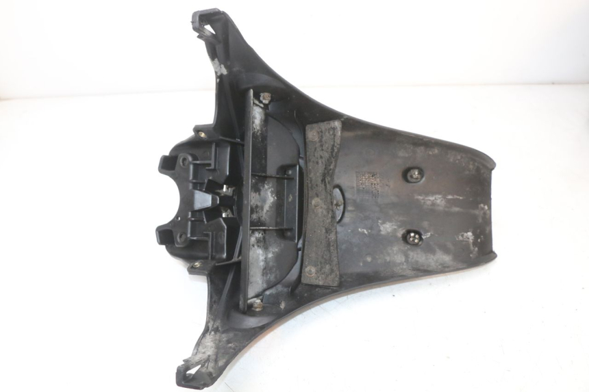photo de GUARDABARROS TRASERO PIAGGIO FLY 2T 50 (2004 - 2017) - Detalles de los puntos de fijación