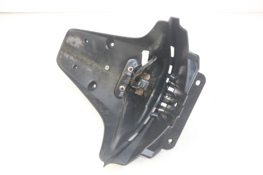 photo de GUARDABARROS TRASERO PIAGGIO FLY 4T 50 (2013 - 2017) - Zoom estado de uso