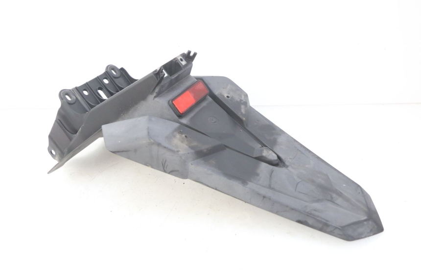 photo de GUARDABARROS TRASERO HONDA FORZA 125 (2015 - 2016) - Primer plano técnico