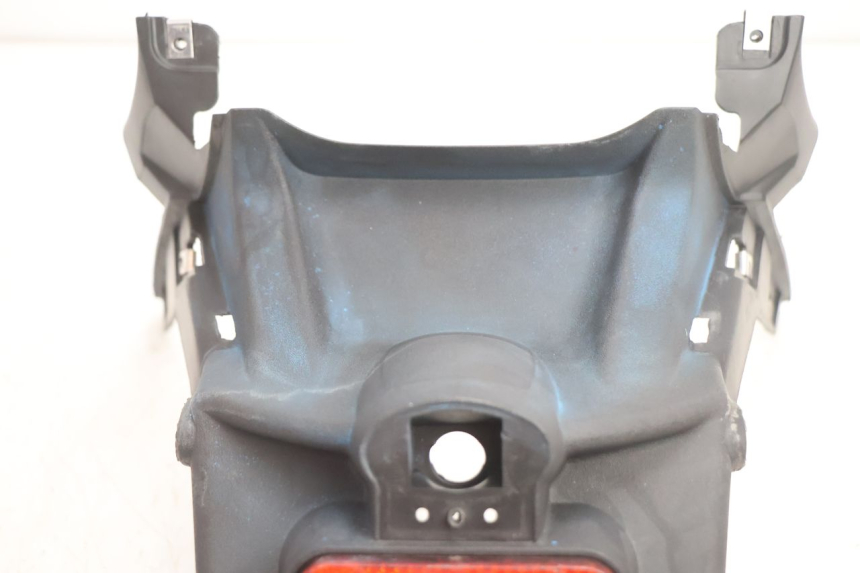 photo de ALETA TRASERA GILERA GP 800 (2007 - 2013) - Marcados y referencias originales