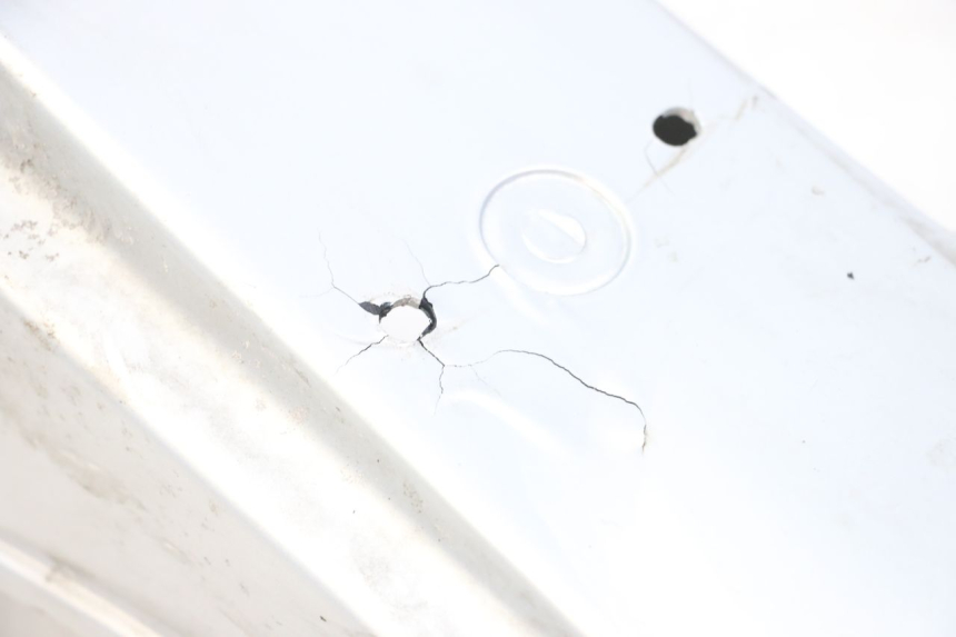 photo de ALETA TRASERA SUZUKI GSX E 250 (1982 - 1983) - Otra perspectiva