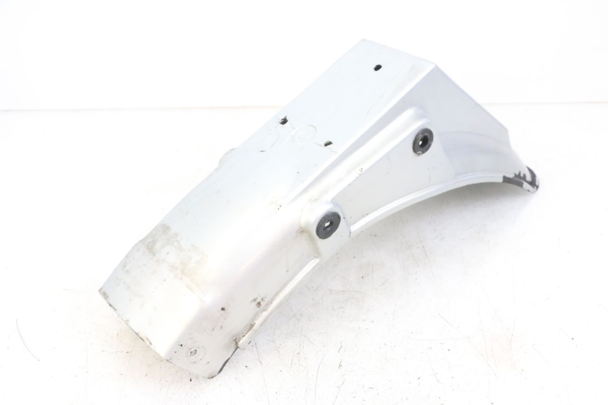 photo de ALETA TRASERA SUZUKI GSX E 250 (1982 - 1983) - Primer plano técnico