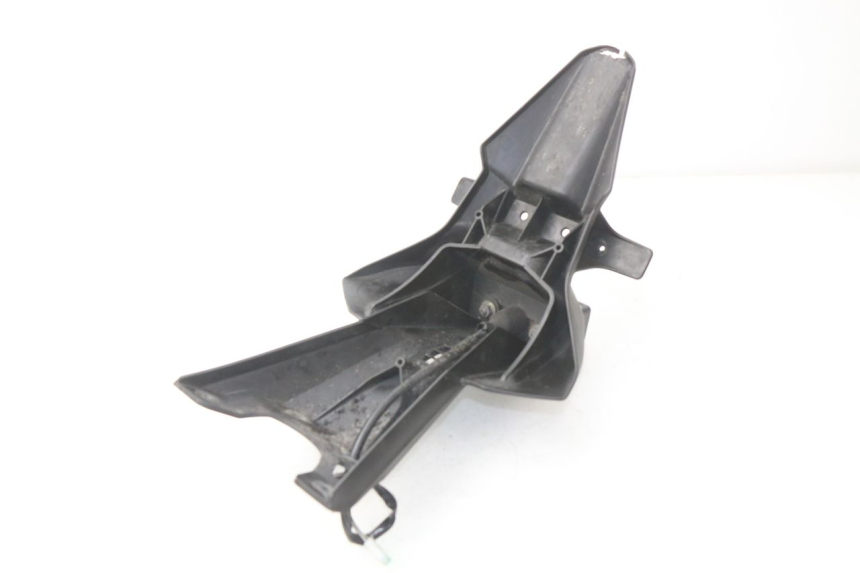 photo de ALETA TRASERA SUZUKI GSX-R GSXR 750 (2011 - 2016) - Detalle de la pieza