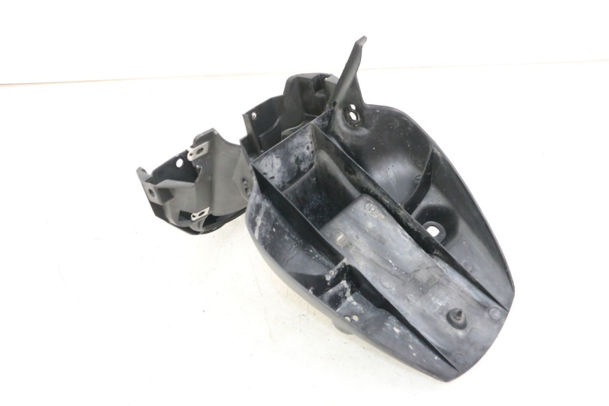 photo de ALETA TRASERA HYOSUNG GTR 125 (2006 - 2008) - Zoom estado de uso