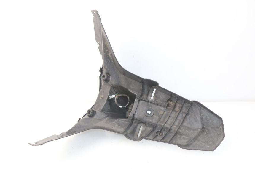 photo de ALETA TRASERA SYM GTS EFI ABS 125 (2012 - 2016) - Detalle de la pieza