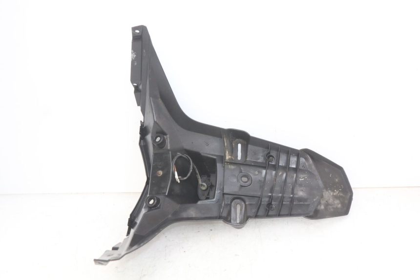 photo de GUARDABARROS TRASERO SYM GTS EFI 125 (2012 - 2016) - Zoom estado de uso