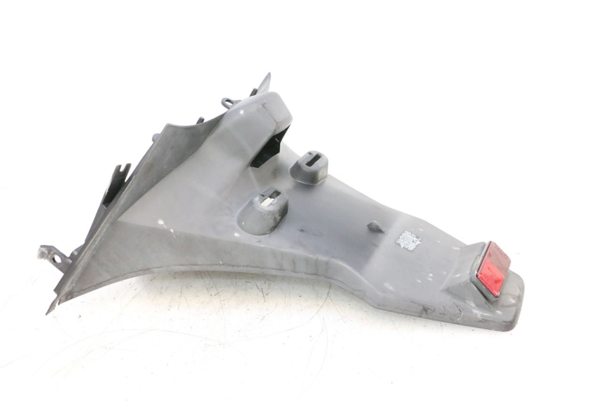 photo de ALETA TRASERA SYM GTS EVO 125 (2009 - 2013) - Otra perspectiva