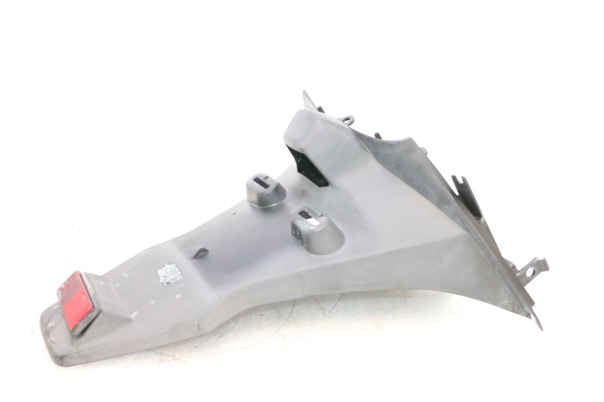 photo de ALETA TRASERA SYM GTS EVO 125 (2009 - 2013) - Primer plano técnico