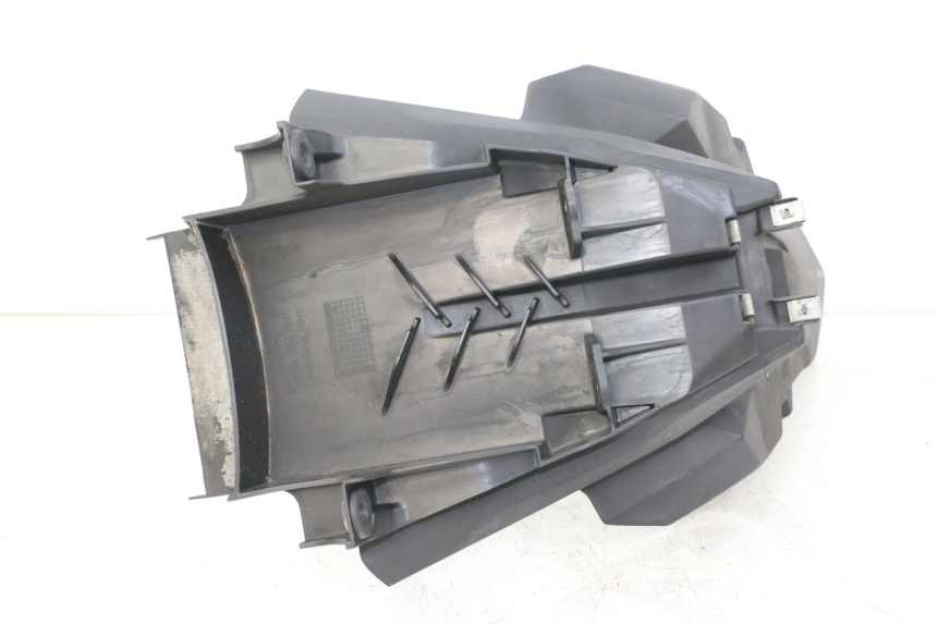 photo de ALETA TRASERA HONDA FORZA 125 (2021 - 2025) - Zoom estado de uso