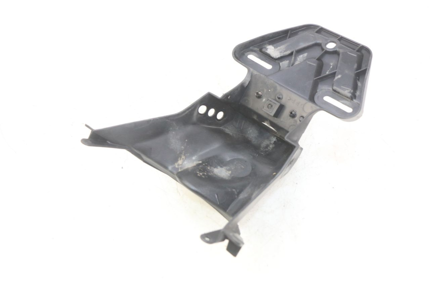 photo de GUARDABARROS TRASERO YAMAHA HW XENTER 125 (2011 - 2017) - Detalle de la pieza