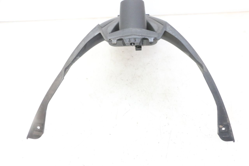 photo de ALETA TRASERA PIAGGIO IE MP3 YOURBAN 300 (2011 - 2016) - Detalles de los puntos de fijación