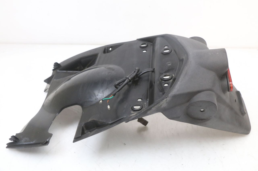 photo de ALETA TRASERA PEUGEOT KISBEE 4T 50 (2018 - 2022) - Zoom estado de uso