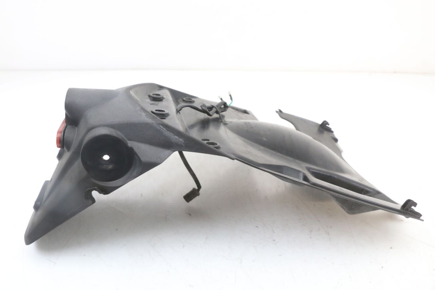 photo de ALETA TRASERA PEUGEOT KISBEE 4T 50 (2018 - 2022) - Otra perspectiva