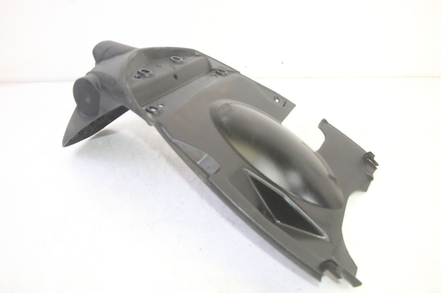 photo de ALETA TRASERA PEUGEOT KISBEE 4T 50 (2018 - 2022) - Estado de la superficie y material