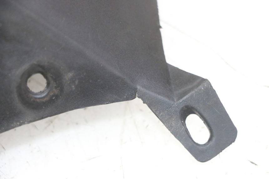 photo de ALETA TRASERA MBK BOOSTER SPIRIT NAKED 50 (2004 - 2017) - Detalle de la pieza