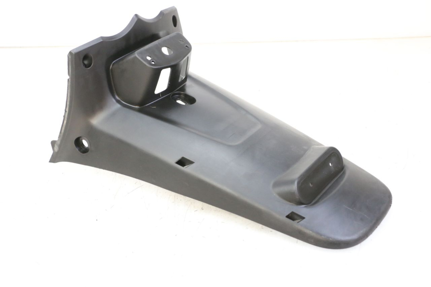 photo de ALETA TRASERA MBK OVETTO ONE 2T 50 (2013 - 2017) - Primer plano técnico