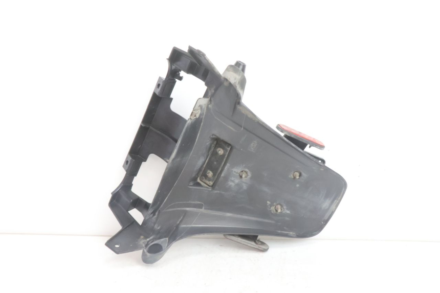 photo de ALETA TRASERA PIAGGIO MP3 500 (2016 - 2018) - Primer plano técnico