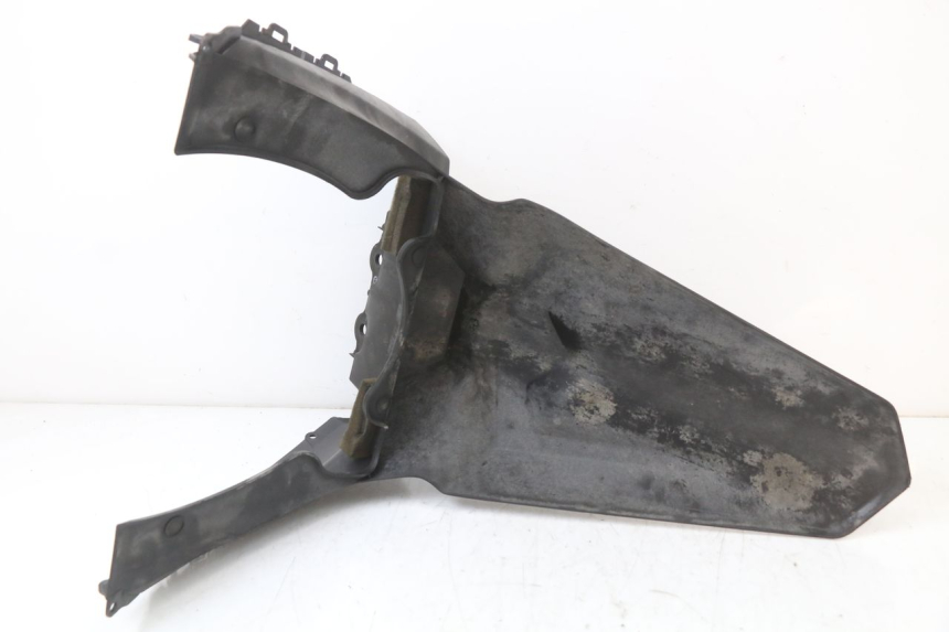 photo de ALETA TRASERA MBK MW TRYPTIK 125 (2014 - 2016) - Primer plano técnico