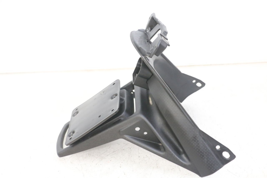 photo de ALETA TRASERA PIAGGIO NRG POWER PUREJET 50 (2018 - 2021) - Primer plano técnico