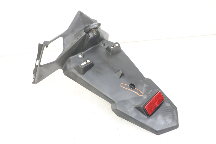 photo de GUARDABARROS TRASERO SYM ORBIT III 3 4T 50 (2018 - 2021) - Detalles de los puntos de fijación