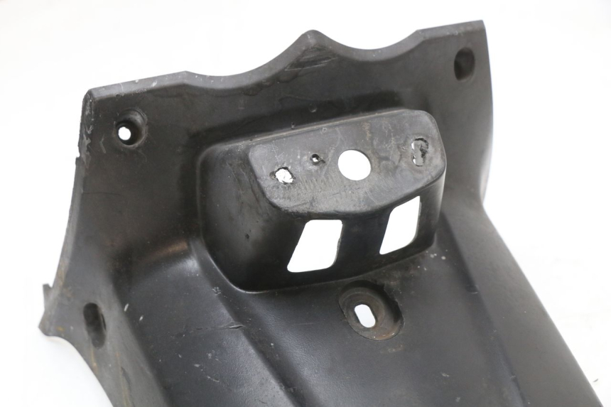 photo de GUARDABARROS TRASERO MBK OVETTO 2T 50 (2007 - 2017) - Primer plano técnico