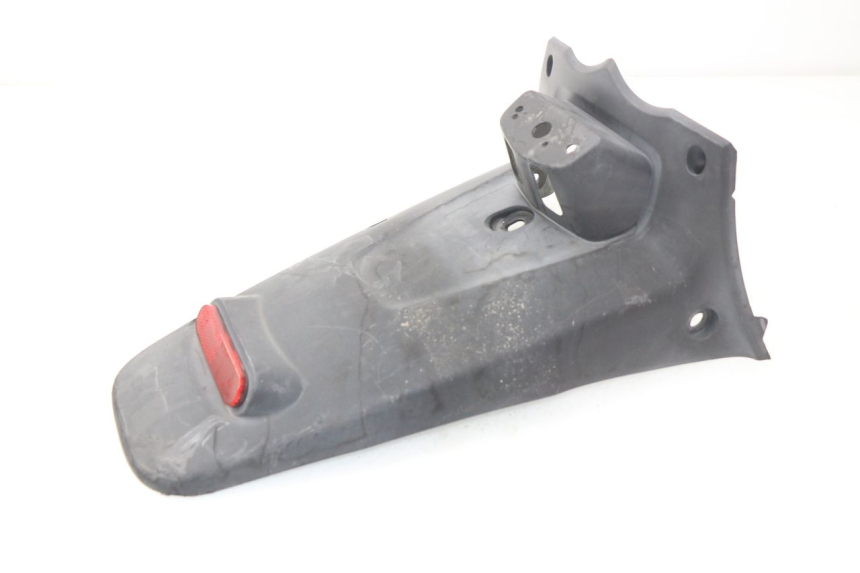 photo de ALETA TRASERA MBK OVETTO 4T 50 (2008 - 2016) - Primer plano técnico