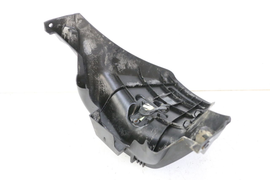 photo de GUARDABARROS TRASERO PEUGEOT CITYSTAR 125 (2011 - 2017) - Zoom estado de uso