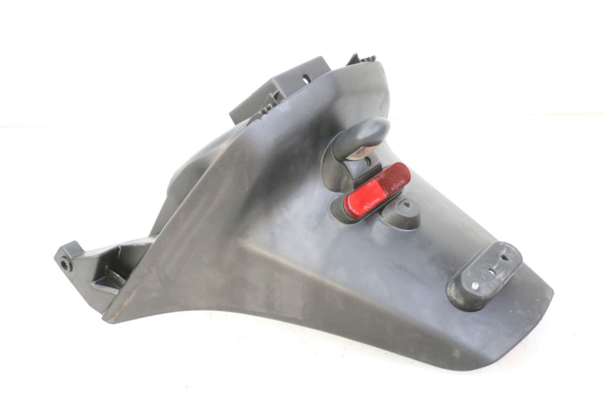 photo de GUARDABARROS TRASERO PEUGEOT CITYSTAR 125 (2011 - 2017) - Primer plano técnico