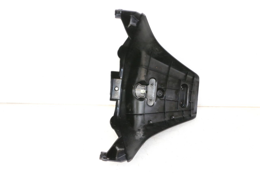 photo de GUARDABARROS TRASERO PEUGEOT CITYSTAR 50 (2013 - 2017) - Detalle de la pieza