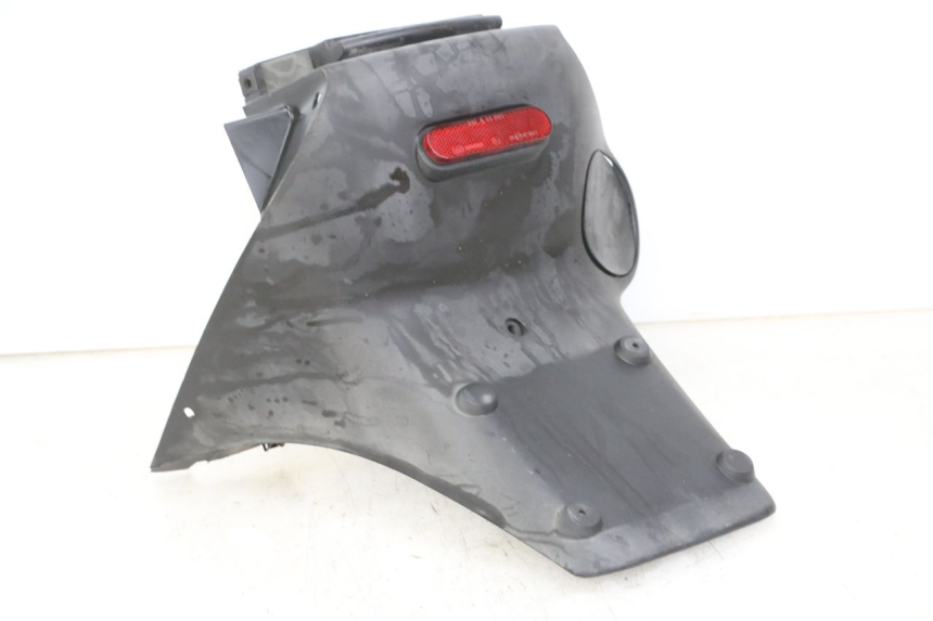 photo de GUARDABARROS TRASERO PEUGEOT ELYSTAR 50 (2002 - 2014) - Detalles de los puntos de fijación