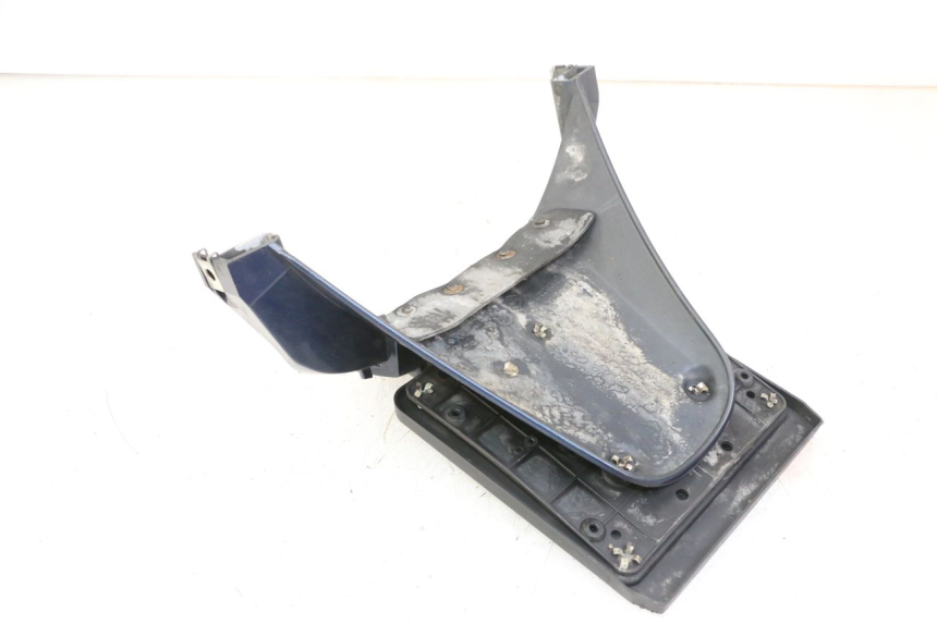 photo de ALETA TRASERA PIAGGIO VESPA LX 150 (2005 - 2013) - Detalle de la pieza