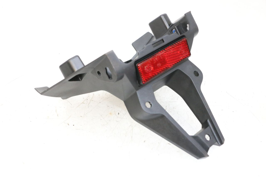 photo de ALETA TRASERA BMW R GS 1250 (2021 - 2024) - Primer plano técnico