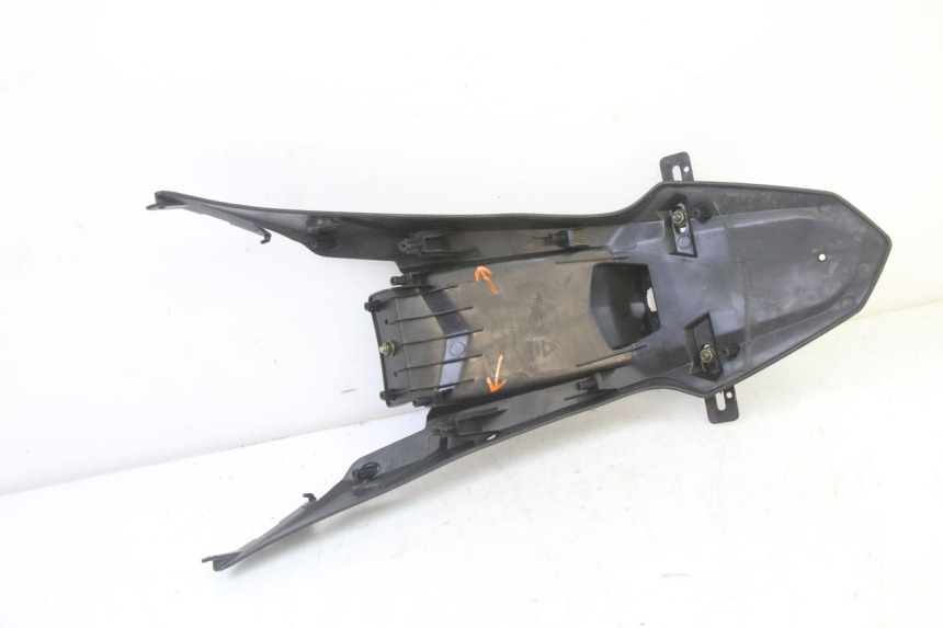 photo de ALETA TRASERA MAG POWER R-STREET 50 (2016 - 2025) - Primer plano técnico