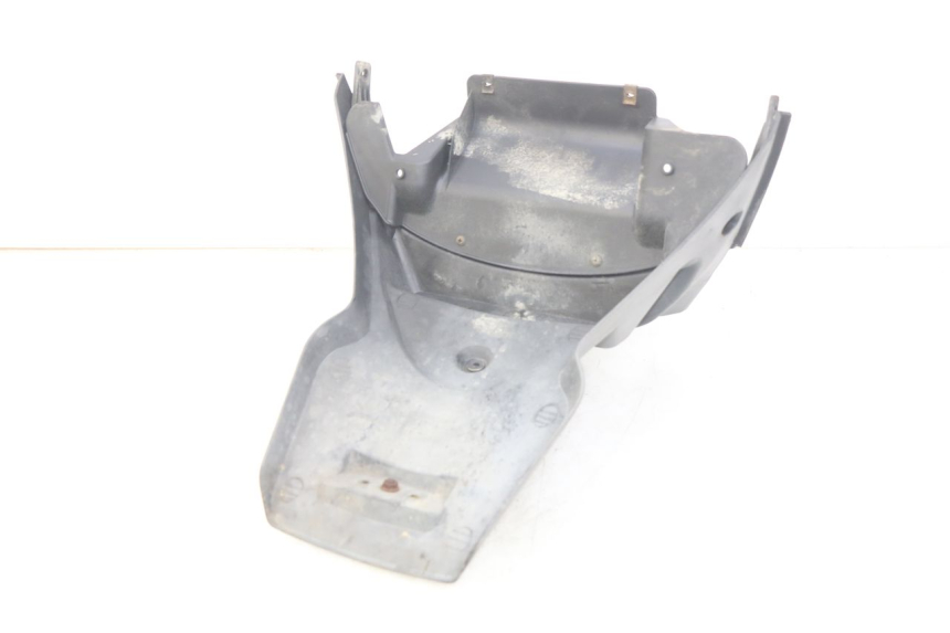 photo de GUARDABARROS TRASERO DAELIM S3 125 (2010 - 2017) - Detalle de la pieza