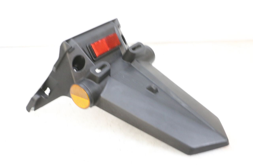 photo de ALETA TRASERA JM MOTORS SANTANA EVO 50 (2024 - 2026) - Detalles de los puntos de fijación