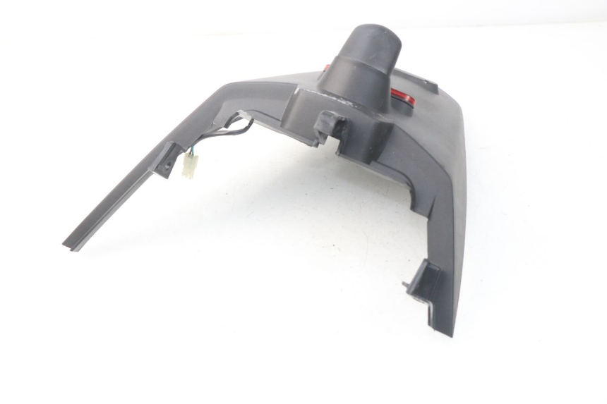 photo de ALETA TRASERA PEUGEOT SATELIS 300 (2012 - 2015) - Detalle de la pieza