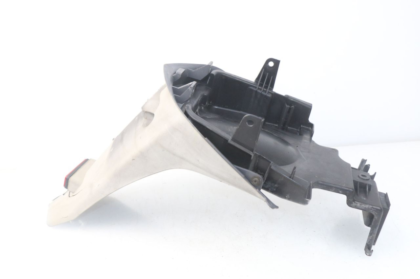 photo de ALETA TRASERA HONDA SES DYLAN 125 (2002 - 2006) - Primer plano técnico