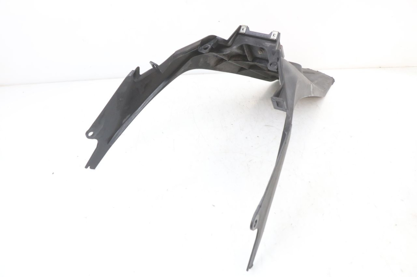 photo de ALETA TRASERA HONDA SH ABS 125 (2012 - 2017) - Detalles de los puntos de fijación