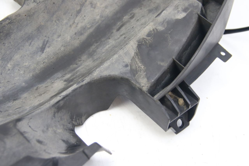 photo de GUARDABARROS TRASERO SUZUKI SIXTEEN 125 (2008 - 2010) - Otra perspectiva