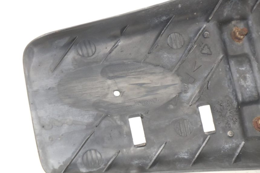 photo de ALETA TRASERA MBK SKYLINER 125 (2004 - 2007) - Primer plano técnico