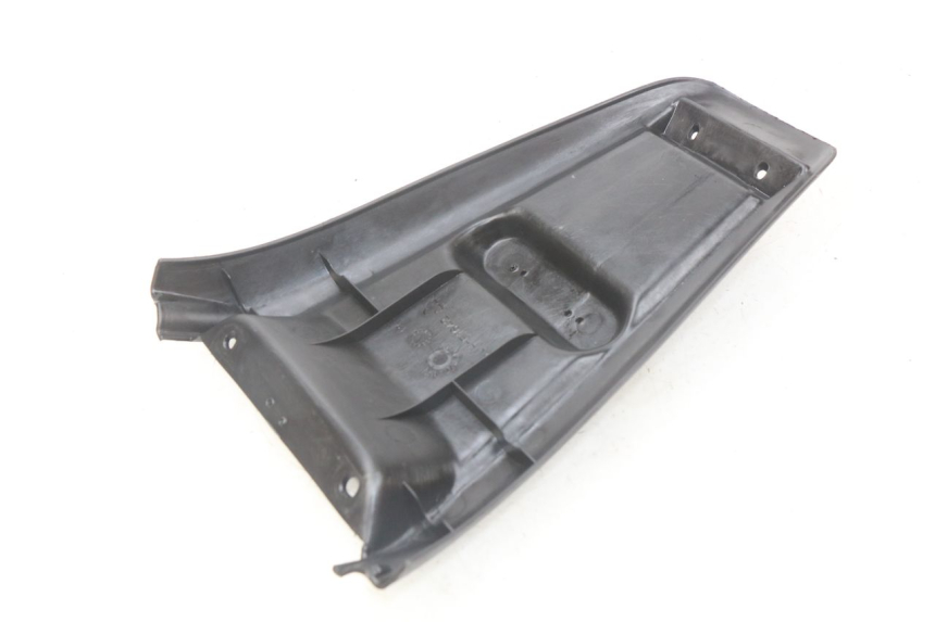 photo de GUARDABARROS TRASERO YAMAHA SLIDER NAKED 50 (2004 - 2018) - Detalle de la pieza