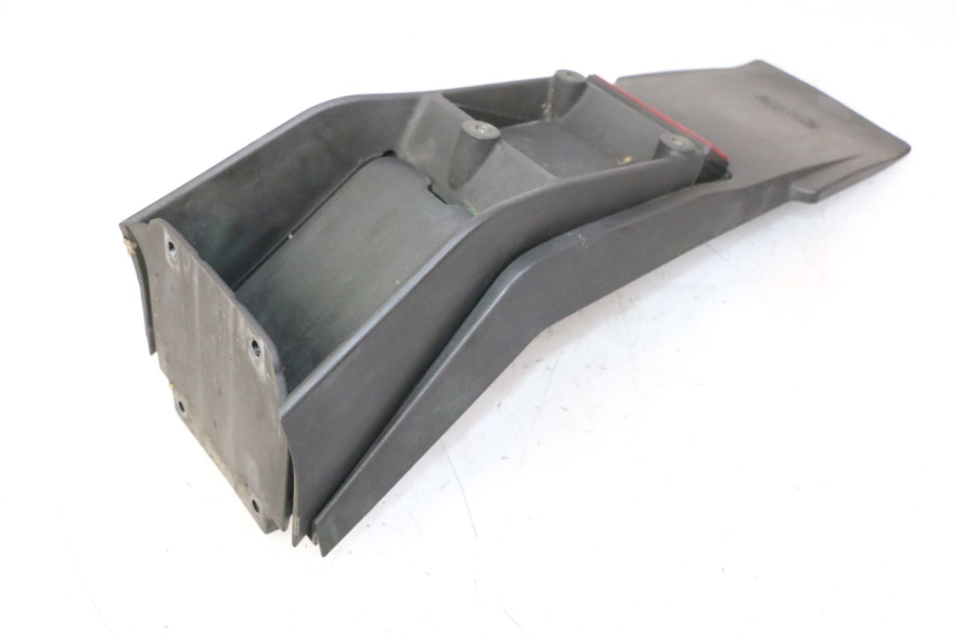 photo de GUARDABARROS TRASERO APRILIA SR R 2T LC 50 (2018 - 2021) - Primer plano técnico