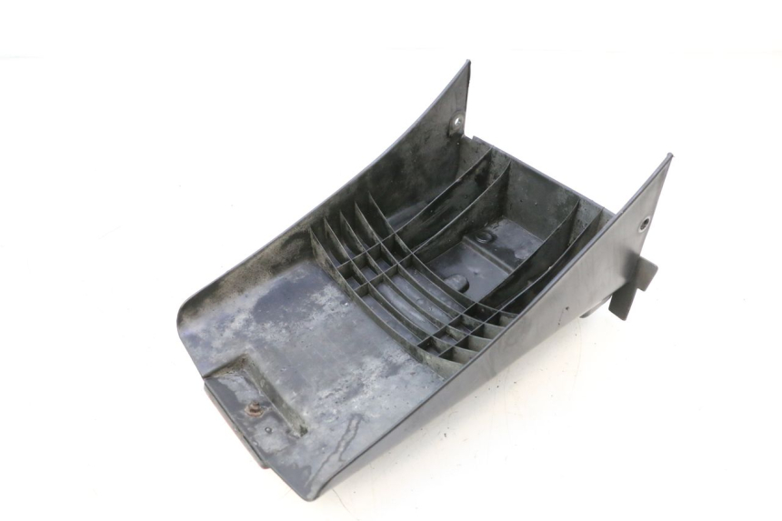 photo de ALETA TRASERA HONDA ST PAN EUROPEAN 1100 (1990 - 2002) - Detalle de la pieza