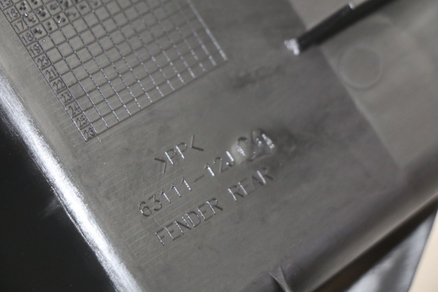 photo de ALETA TRASERA SUZUKI BURGMAN 125 (2018 - 2021) - Estado de la superficie y material