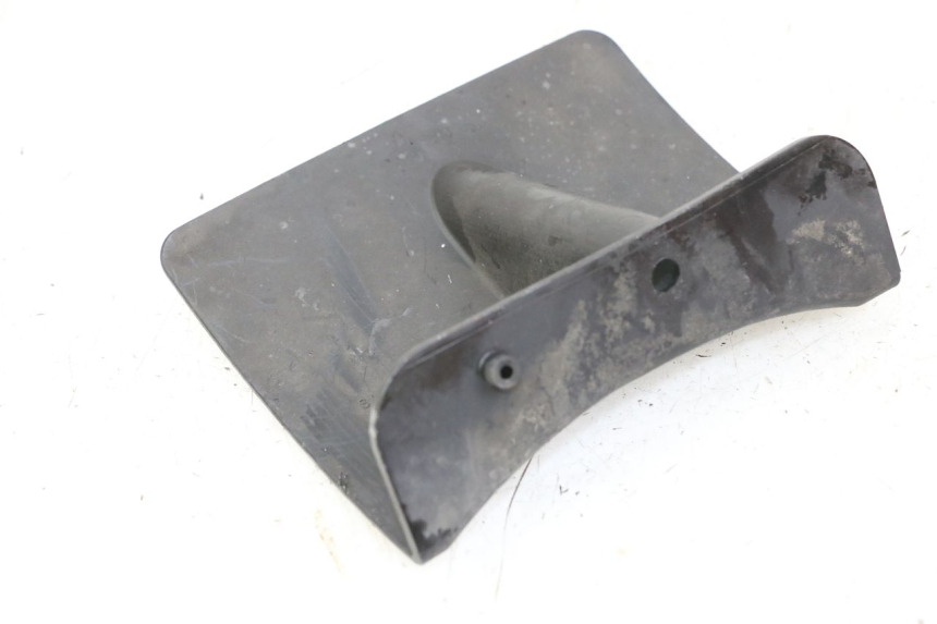 photo de ALETA TRASERA SUZUKI SV S 650 (1999 - 2002) - Detalle de la pieza