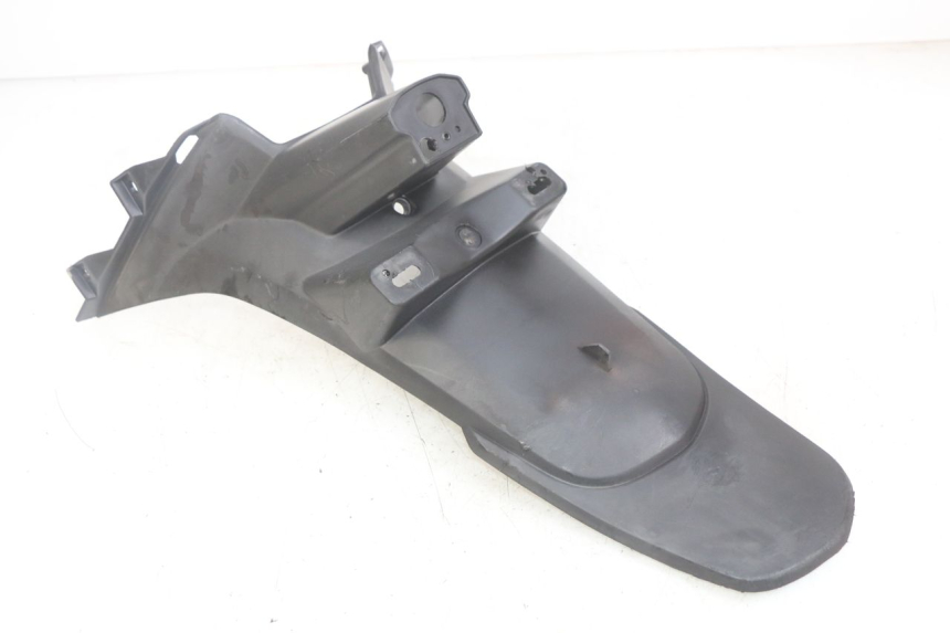 photo de GUARDABARROS TRASERO SYM SYMPHONY 125 (2009 - 2015) - Detalles de los puntos de fijación