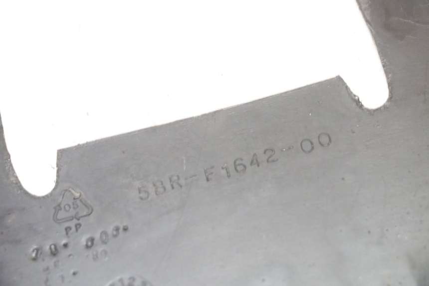 photo de ALETA TRASERA YAMAHA TDM ABS 900 (2002 - 2014) - Primer plano técnico