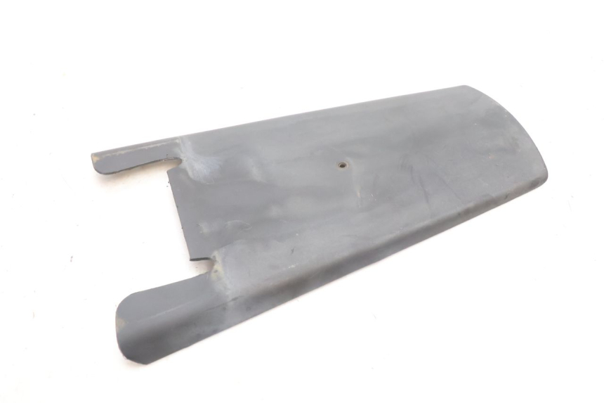 photo de ALETA TRASERA YAMAHA TDM ABS 900 (2002 - 2014) - Detalle de la pieza